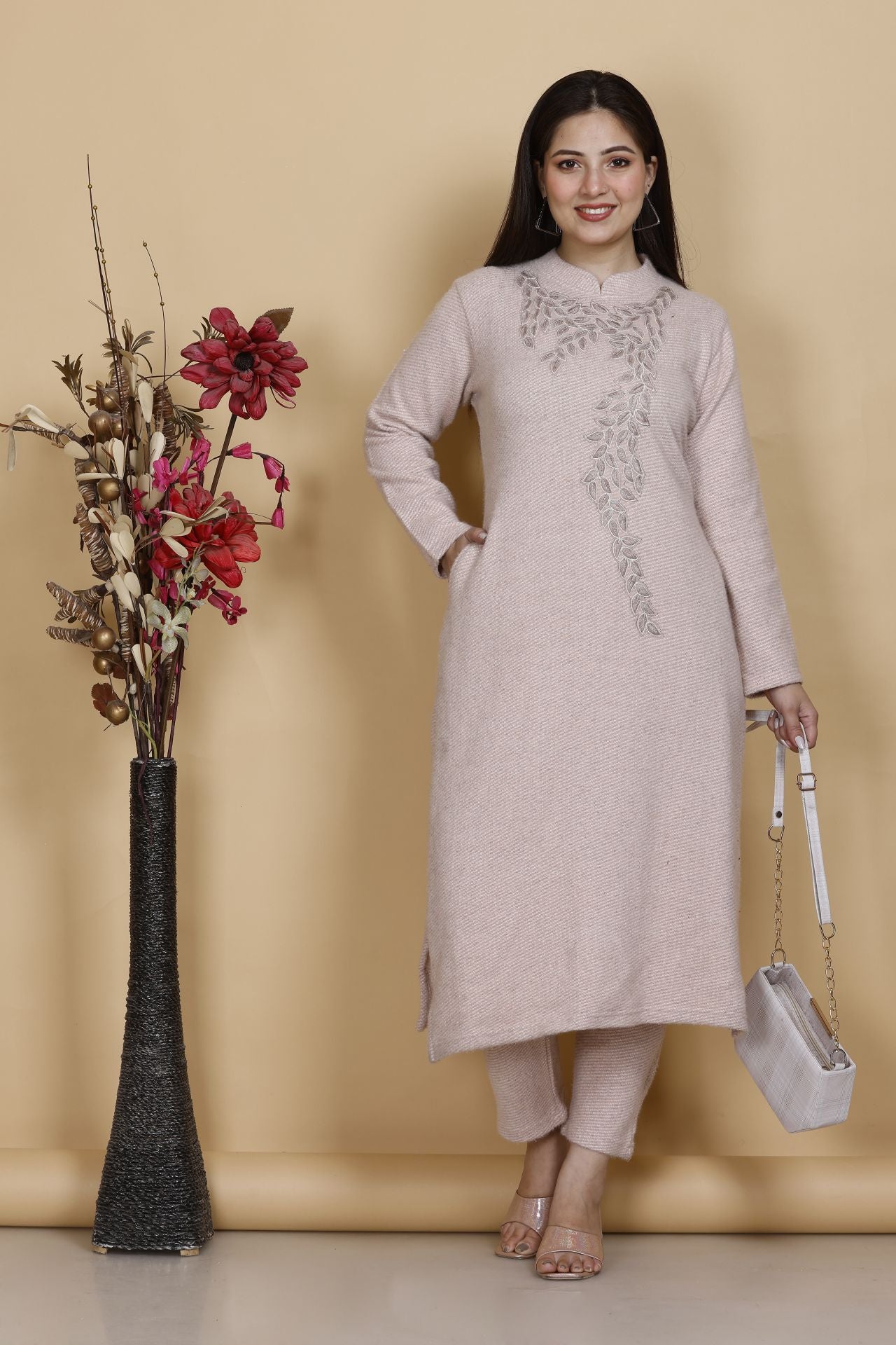 Women's Soft Pink Embroidered Kurta Set