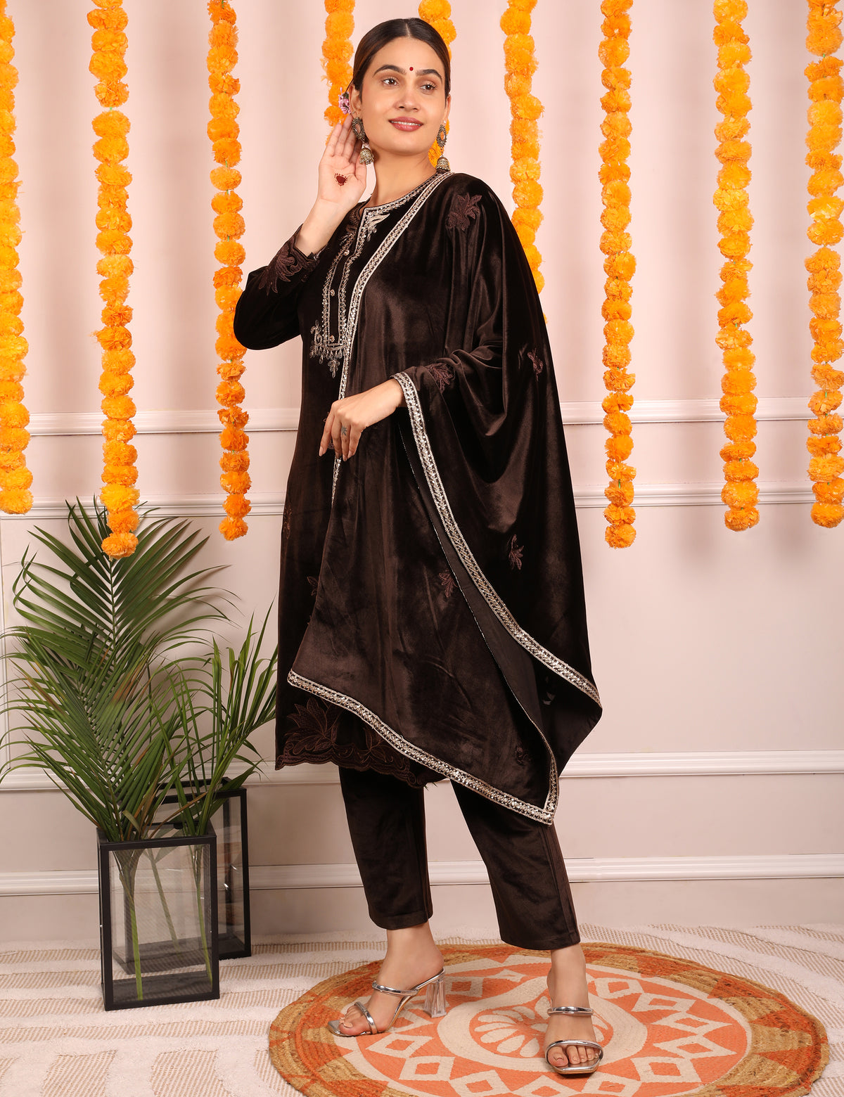 Bronze Velvet Majesty Kurta Set